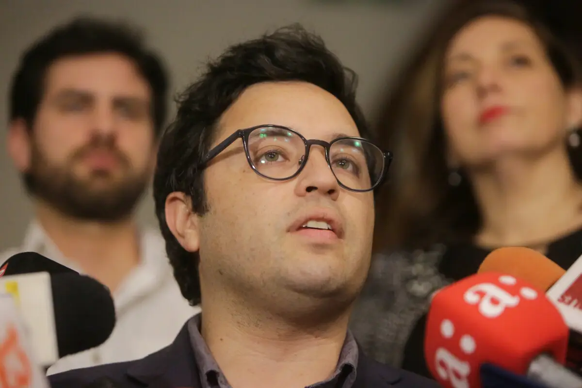 Partido Liberal se compromete a ir en la lista de consejeros del gobierno, 