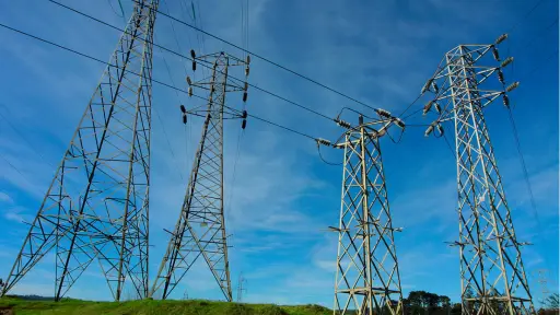 Hombre murió electrocutado al tratar de robar cables electricos