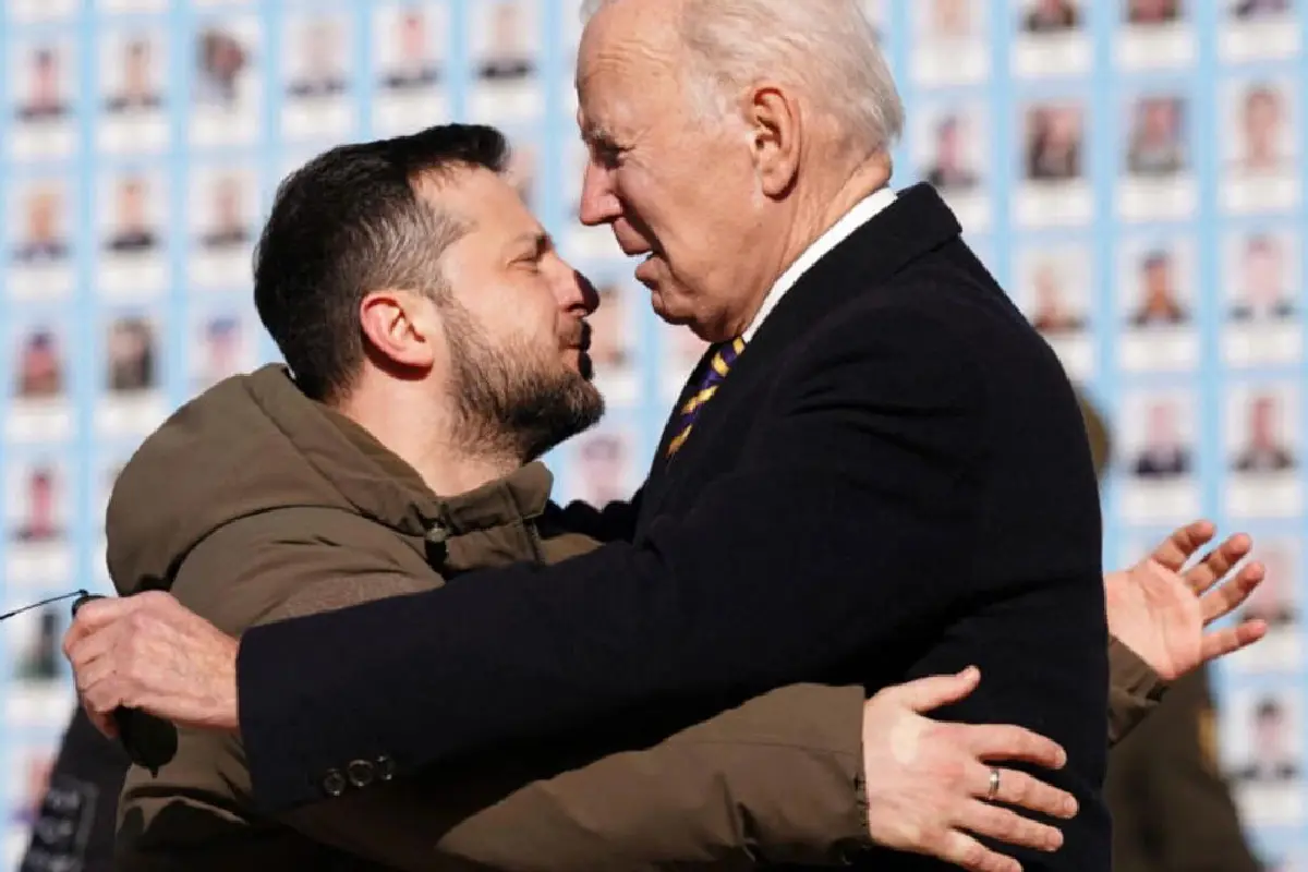 Joe Biden y Volodomir Zelenski, 