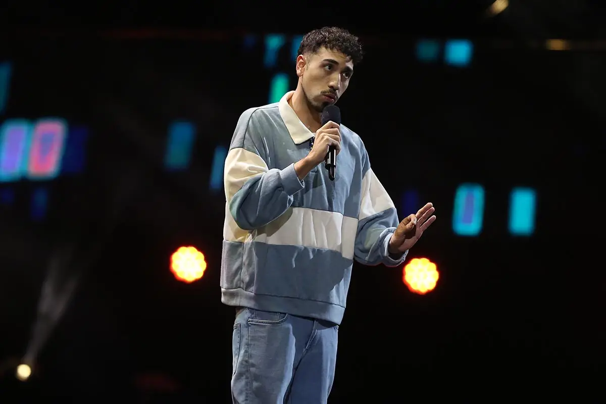 Diego Urrutia, durante la segunda noche del Festival Internacional de la Canción de Viña del Mar 2023 Foto:Juan Pablo Carmona Y.