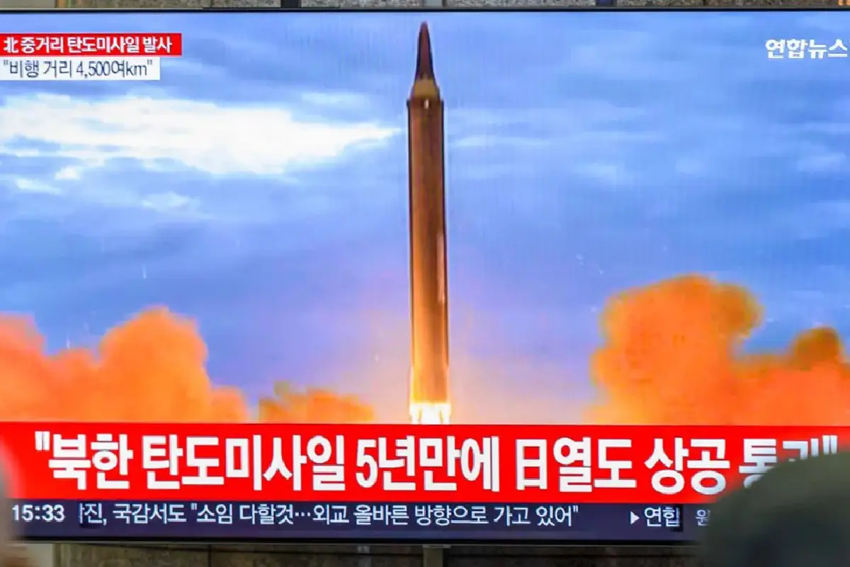Corea del Norte lanzó 2 misiles cerca de las costas japonesas