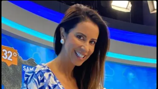 la presentadora chilena de televisión Vanessa Noe sonriendo frente a la cámara