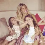 Coté López y sus hijas