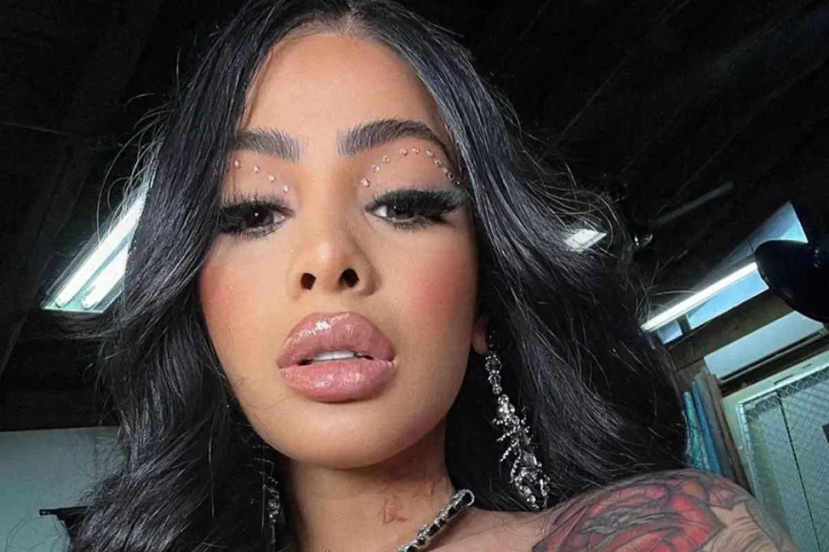 yailin la mas viral en primer plano