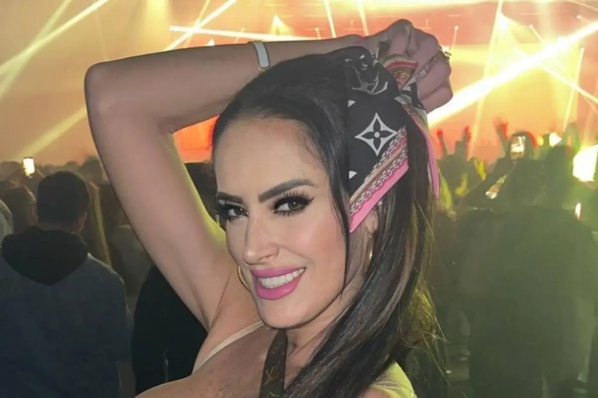 Adriana Barrientos extendió el 