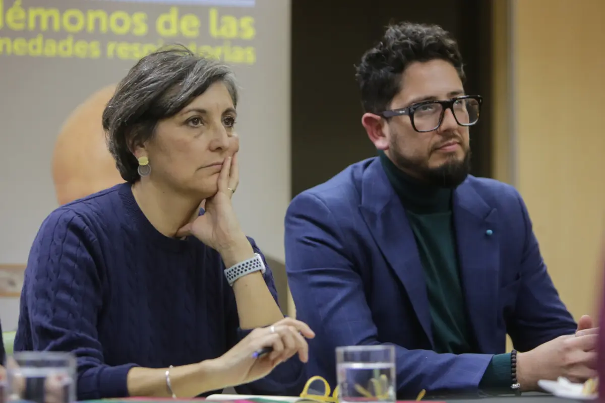 Subsecretario Araos y la ministra de Salud