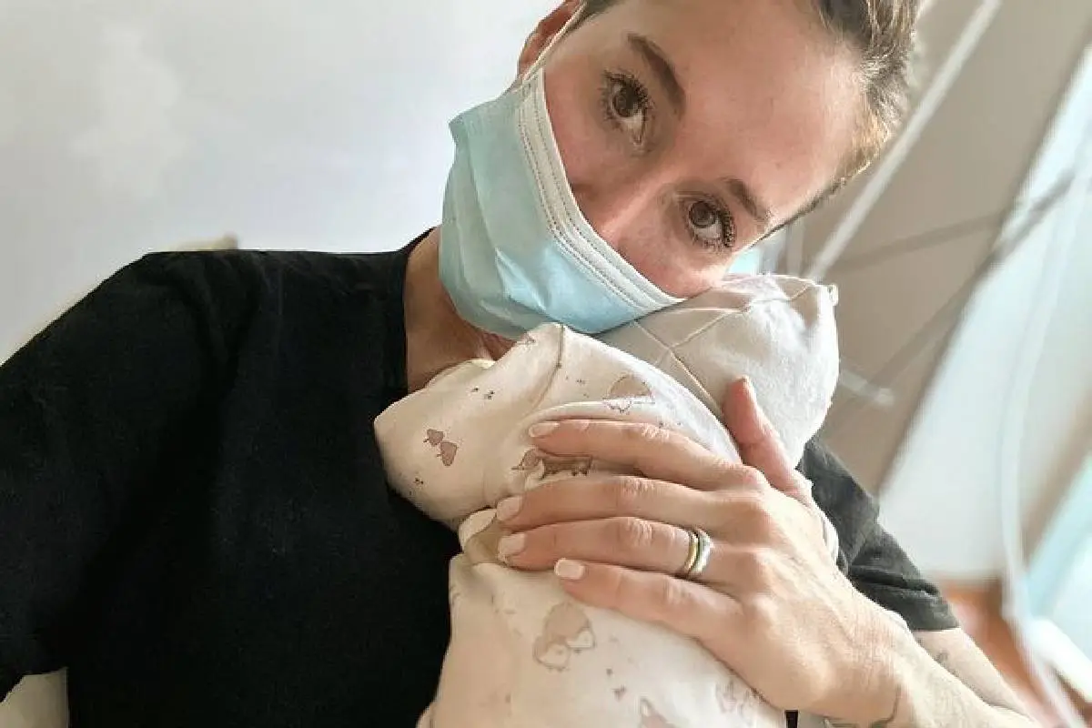 Vale Roth y su hija Antonia