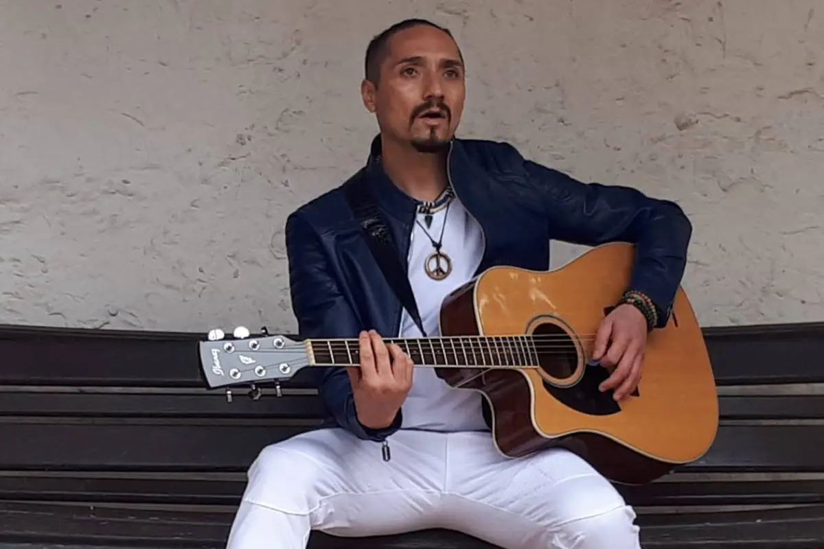 Víctor Hugo cantante, 