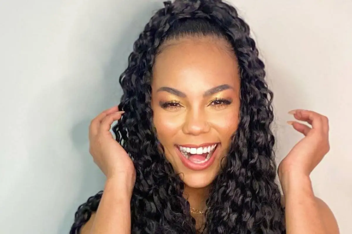 primer plano del rostro de Betsy Camino