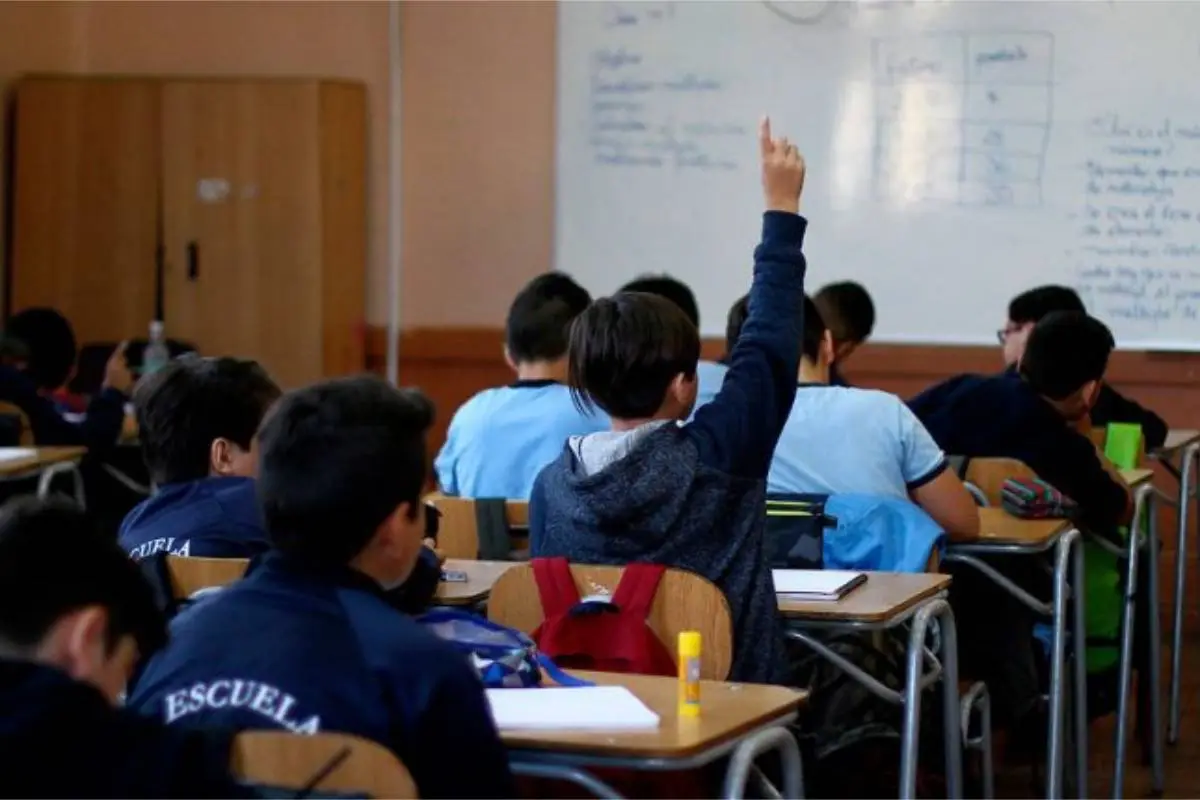 niños en la sala de clases