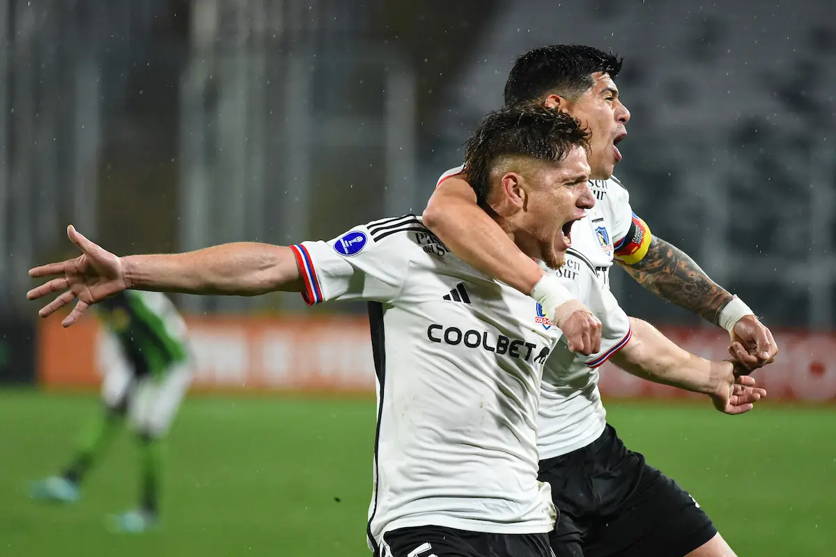 celebración del gol de Leo Gil en Copa Sudamericana