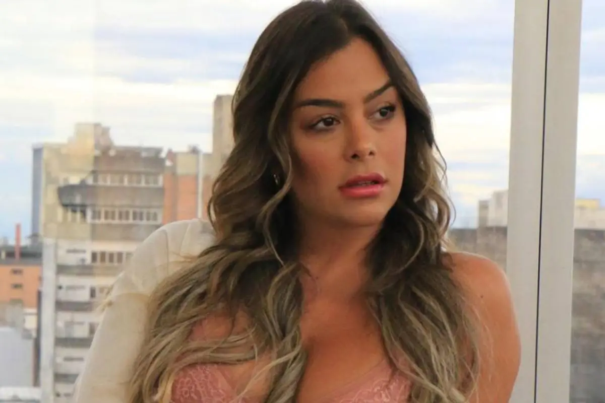 primer plano del rostro de Larissa Riquelme