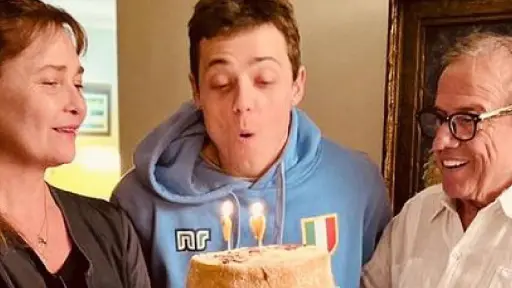 Simón Pesutic y sus padres