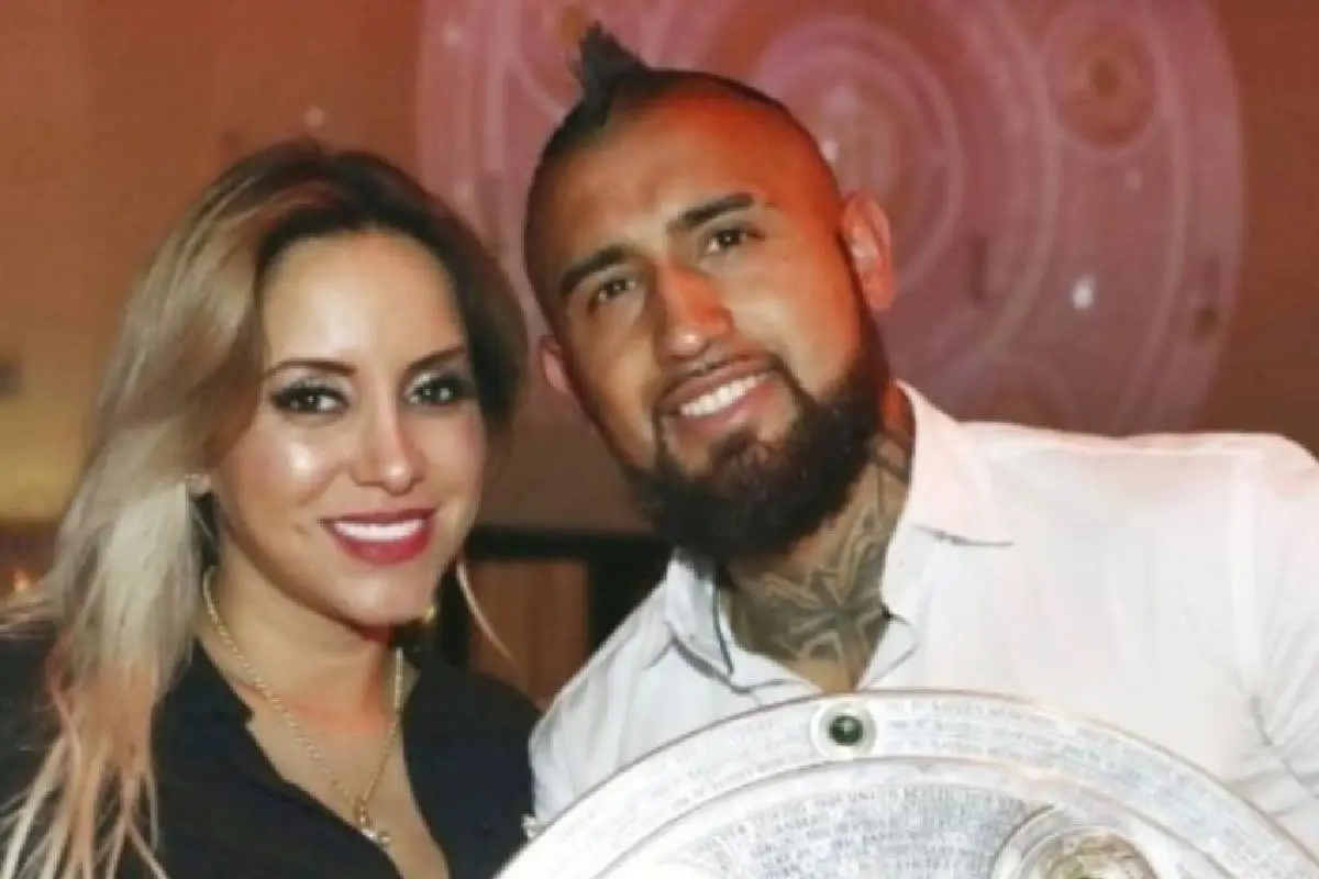 Marité Matus y Arturo Vidal