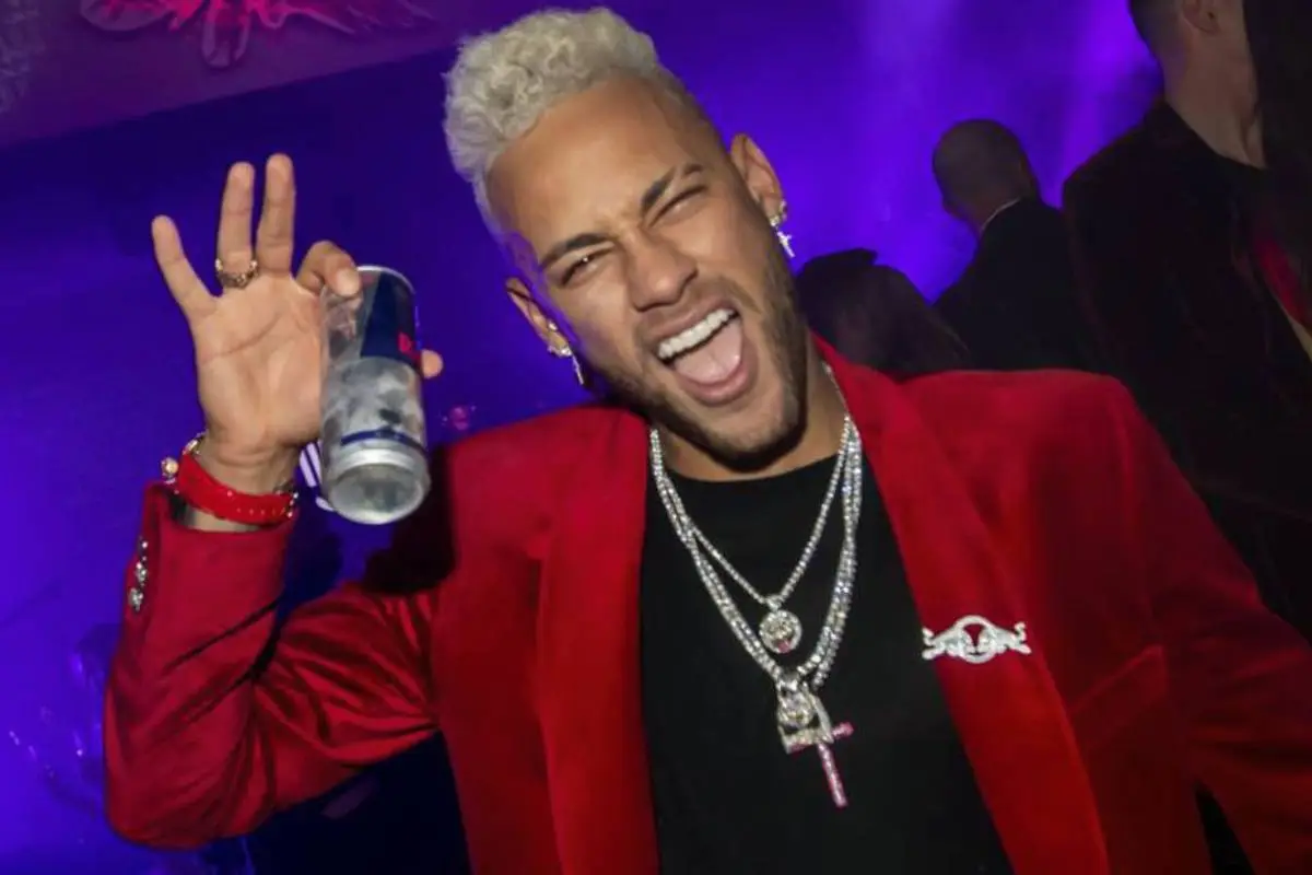 Neymar en una discoteca