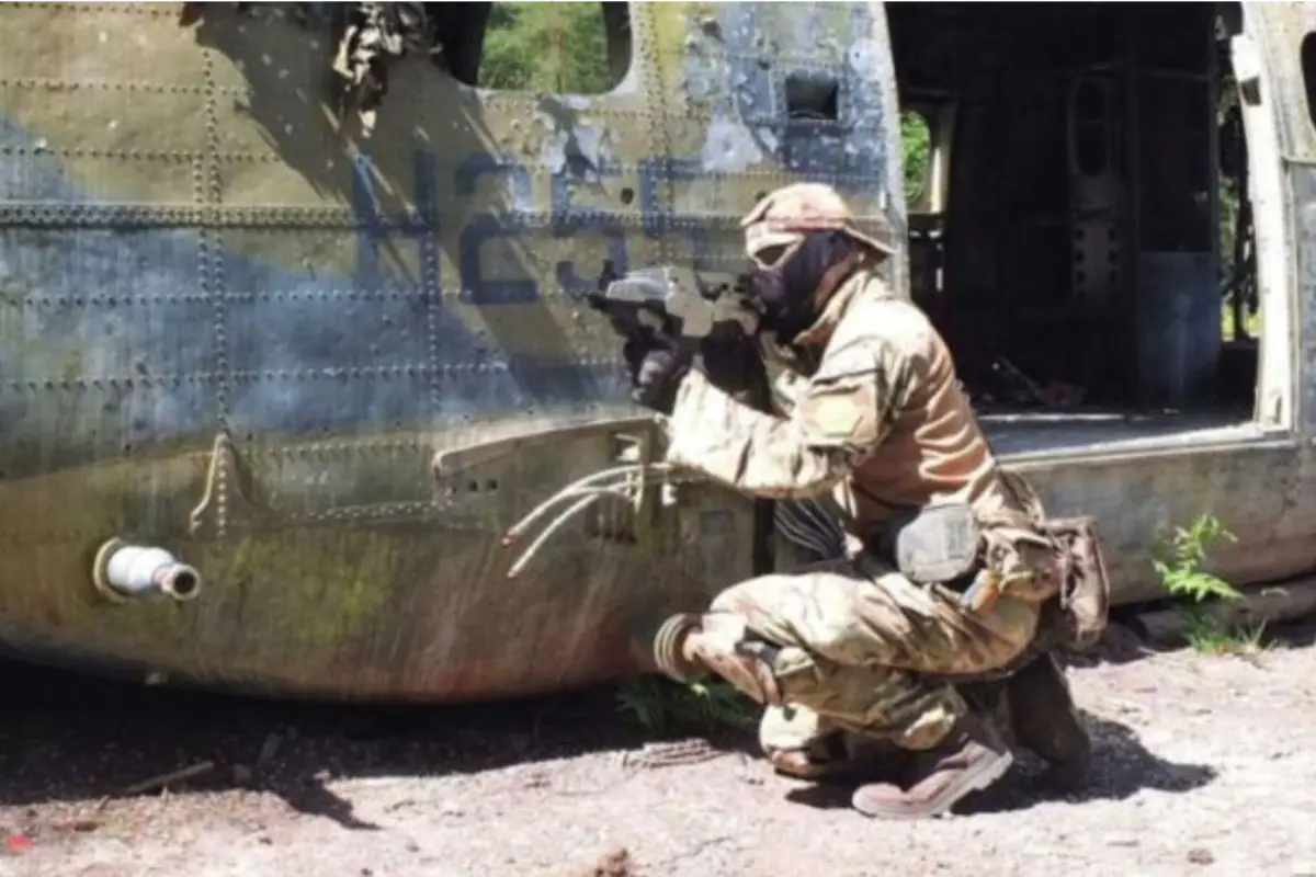 Helicóptero de vuelos de la muerte está en parque temático inglés