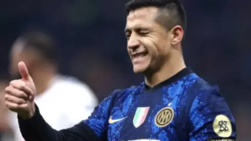 plano medio del rostro de Alexis Sánchez en el Inter de Milán