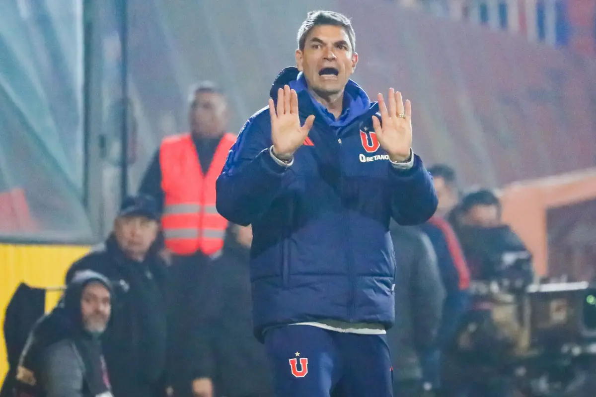 plano medio de Mauricio Pellegrino en U. de Chile