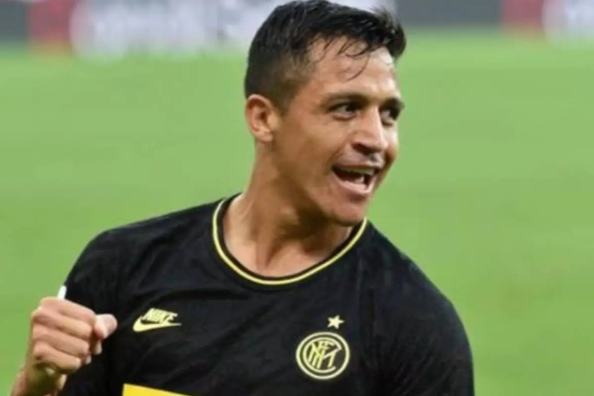 primer plano del rostro de Alexis Sánchez