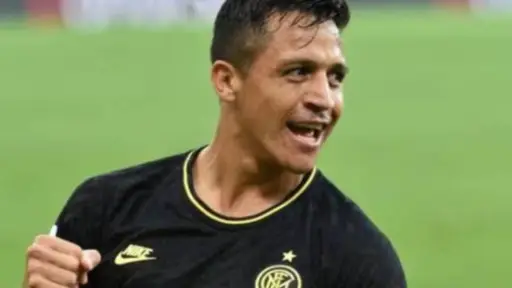 primer plano del rostro de Alexis Sánchez