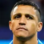 primer plano del rostro de Alexis Sánchez