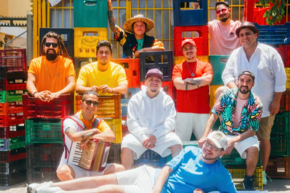 plano general de la banda musical Santa Feria