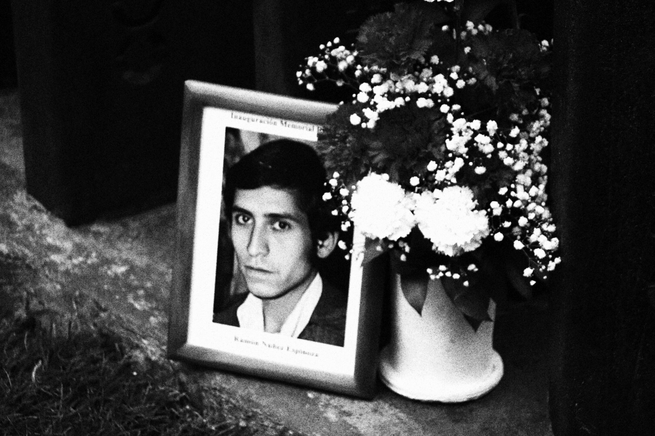  / Arreglo floral entregado por familiares