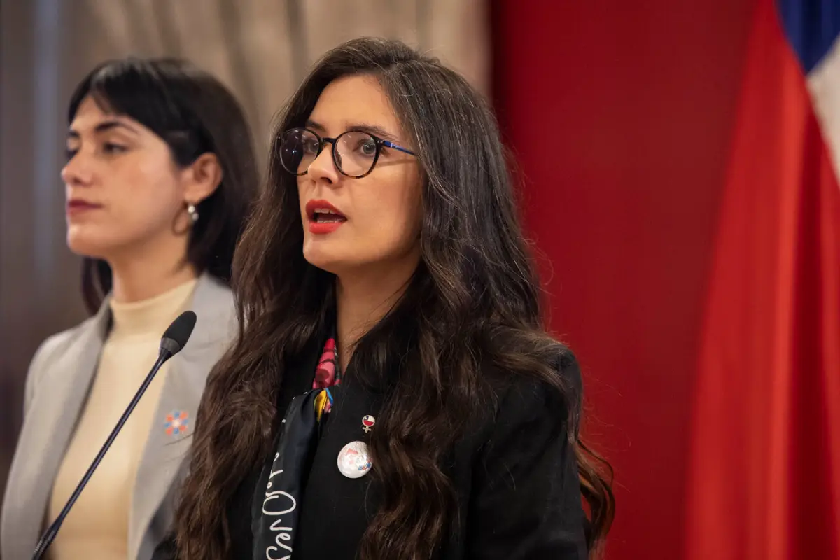 A_UNO_1499851, Agencia Uno