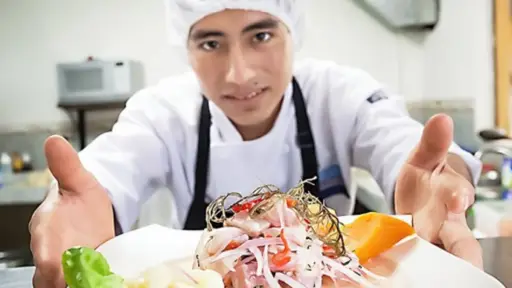 plano general de ceviche peruano