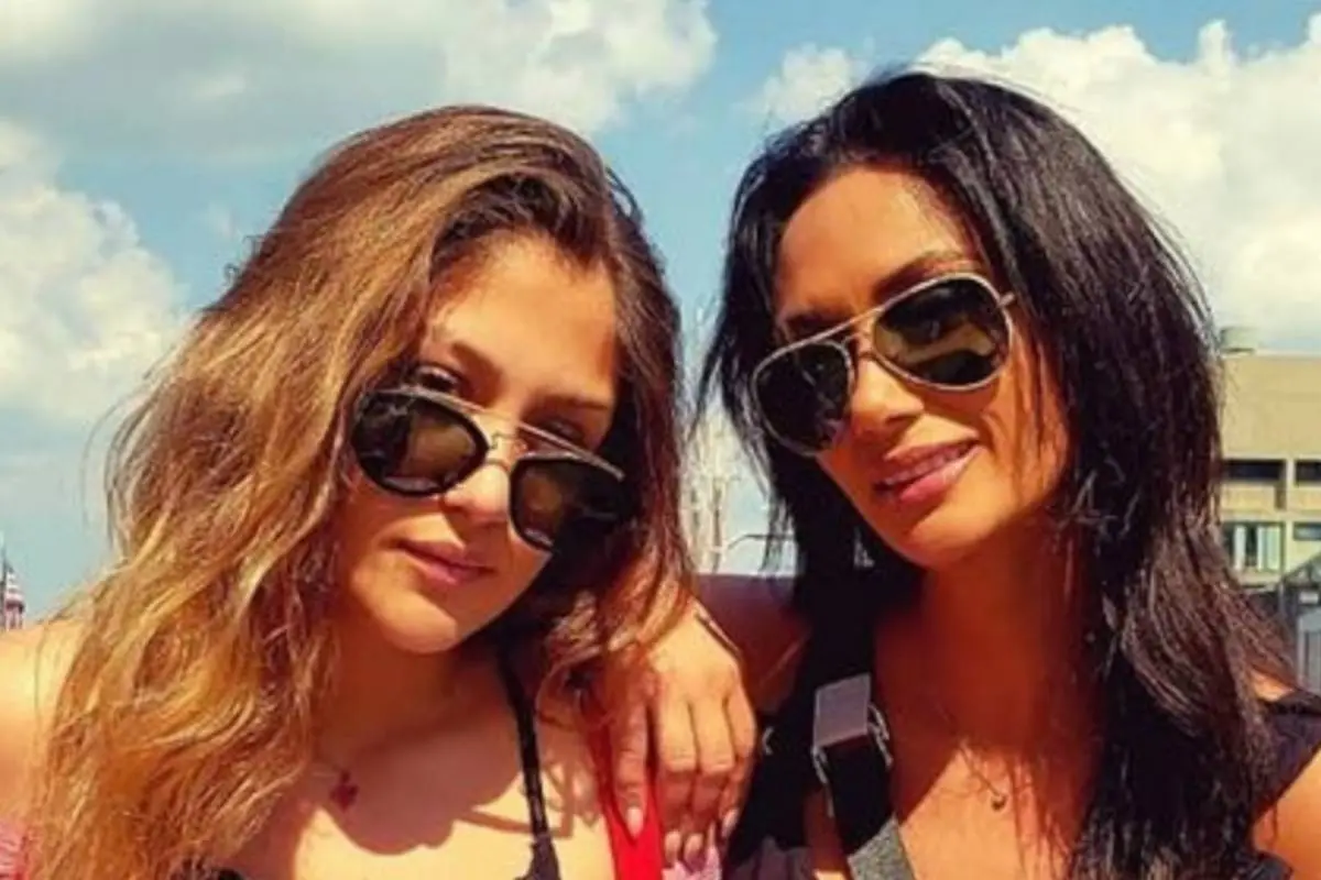 Trini Neira y Pamela Díaz