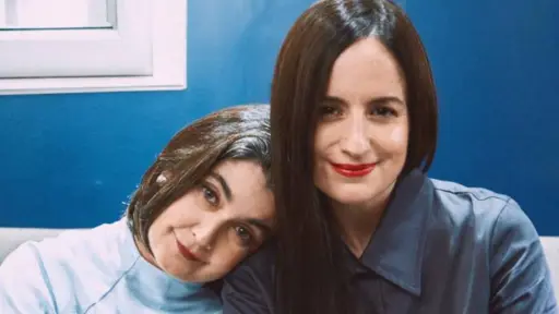 Paulina Urrutia y Maite Alberdi