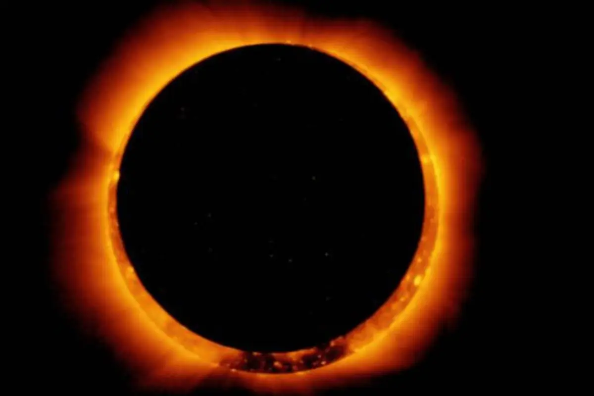captura del eclipse solar anular que se verá hoy 14 de octubre de 2023
