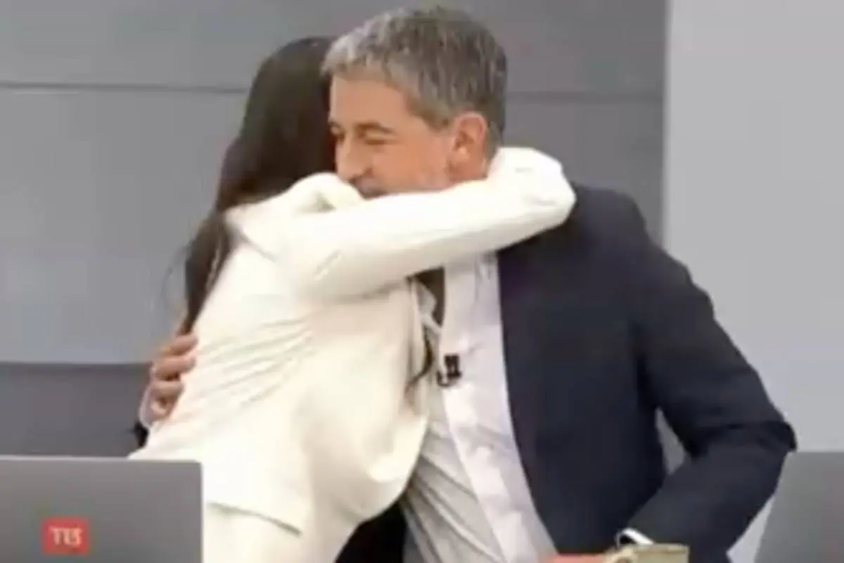 Captura de Tele13 AM en la despedida de Polo Ramírez