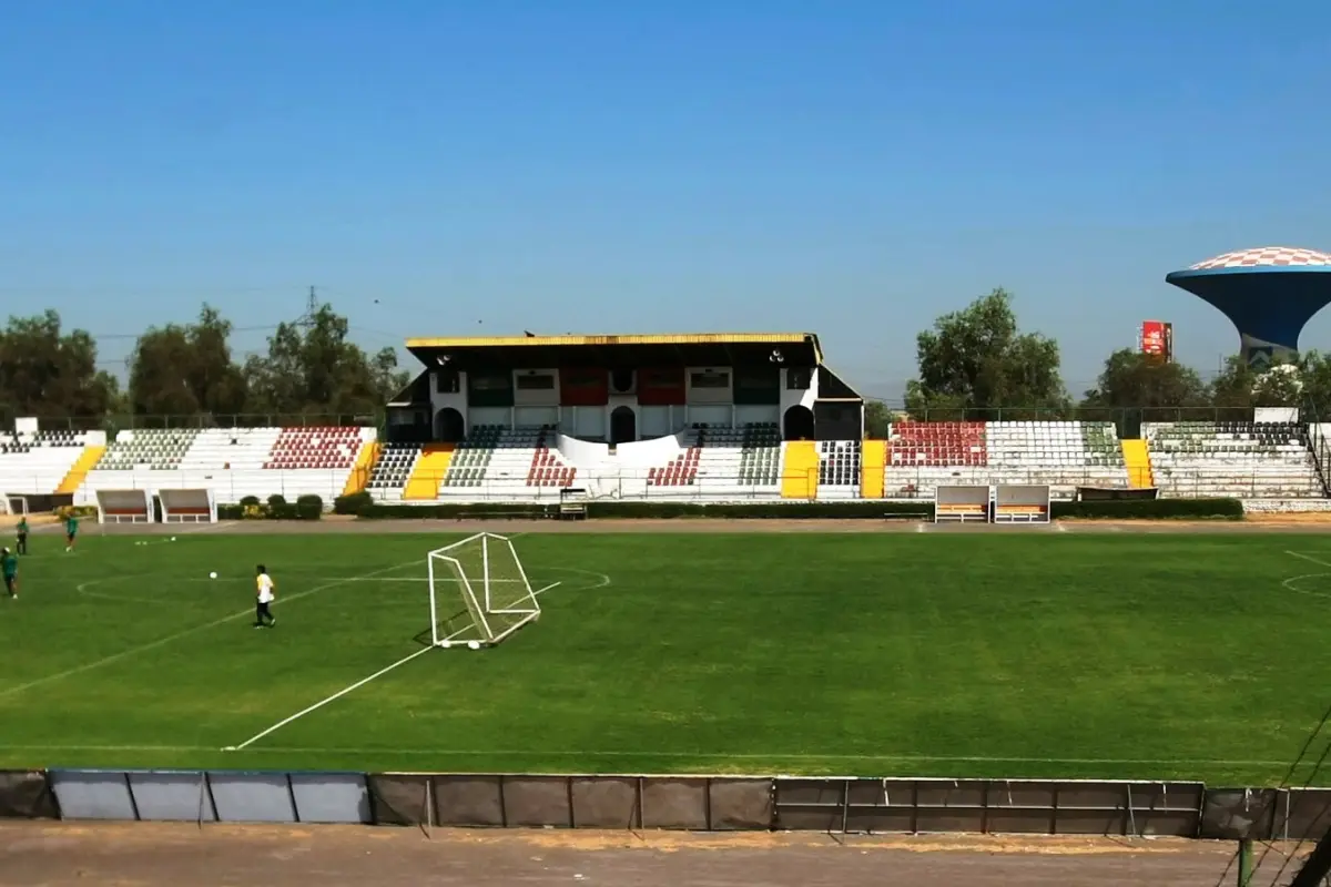 la cisterna, 19 Febrero 2010Recorrido por la zona y el estadio de Palestino en la cisternaFoto de  Felipe Fredes F  / La Tercera