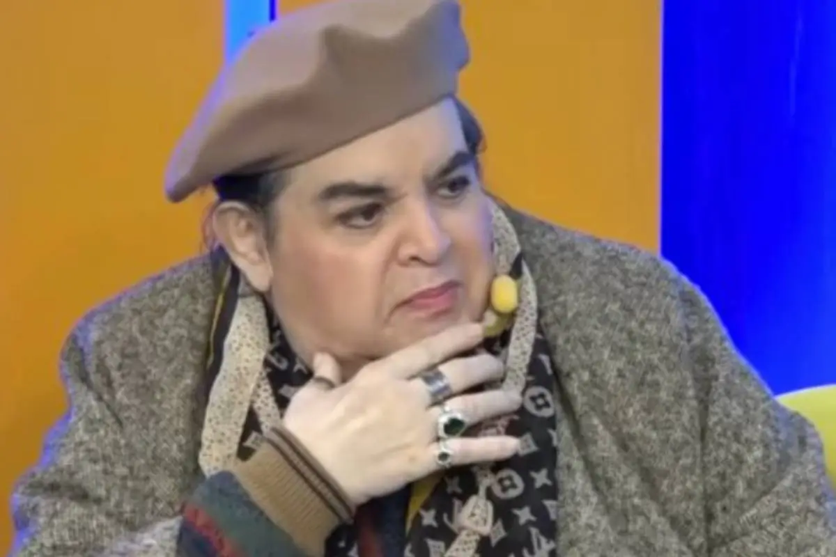 plano medio del rostro de Gonzalo Cáceres