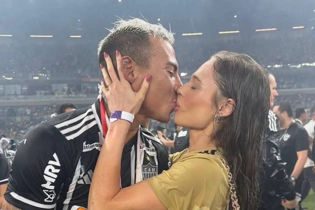 Eduardo Vargas y Juliana Peixoto