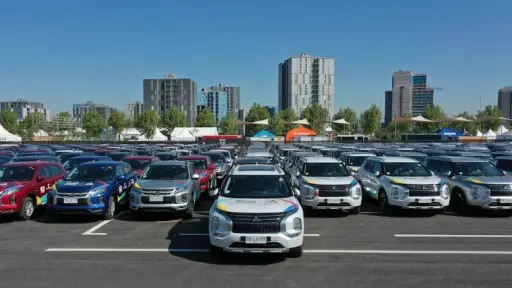 Mitsubishi Motors Chile ha aportado 50 vehículos del Eclipse Cross para el evento. Este versátil automóvil es un referente de tecnología y seguridad con 7 airbags disponibles en todas sus versiones. Además, el Eclipse Cross ofrece una gama de prestaciones, 