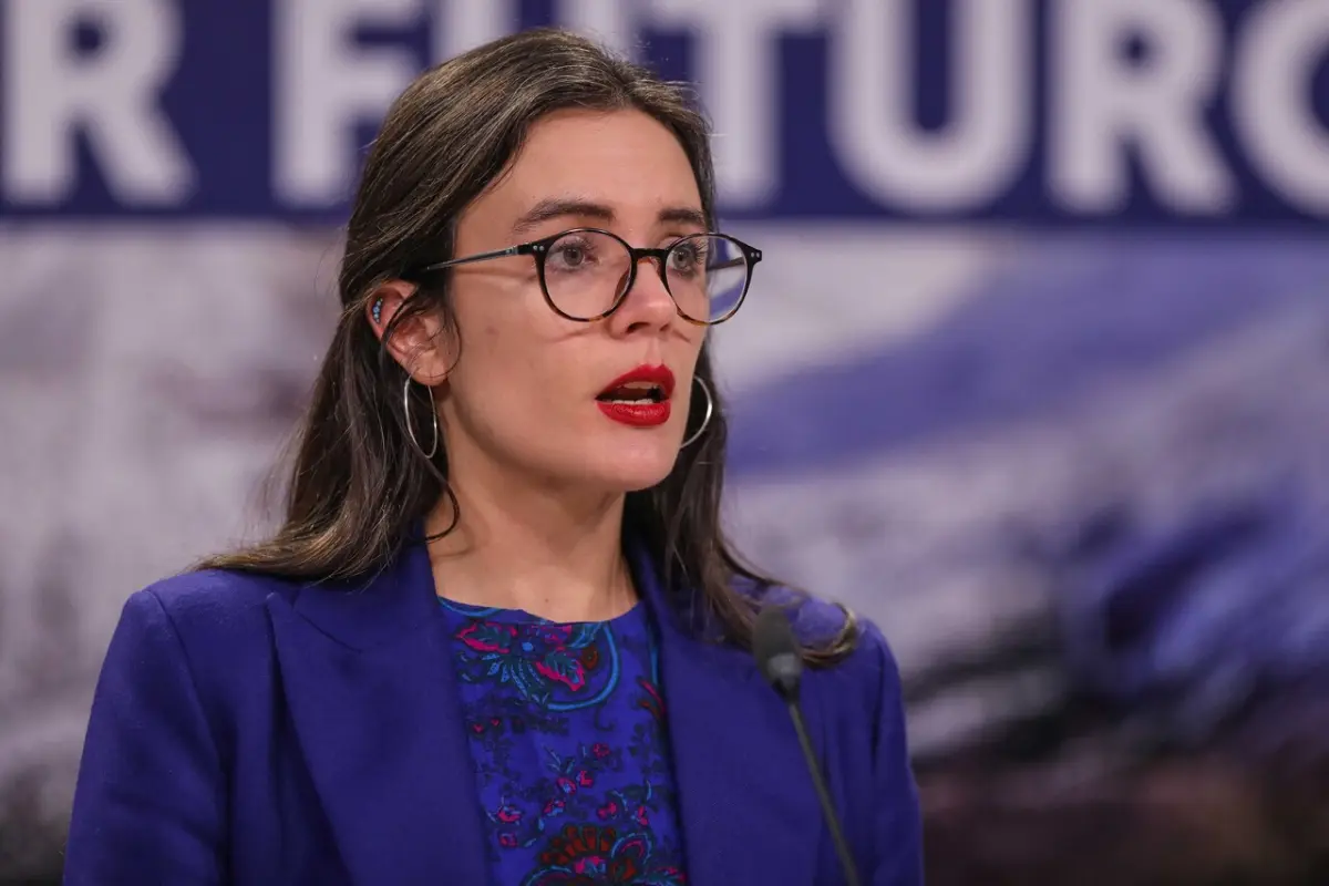 A_UNO_1496448, Agencia Uno