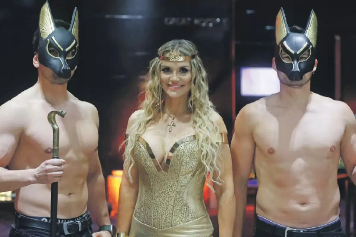 IMAGEN LA HORA (10), 