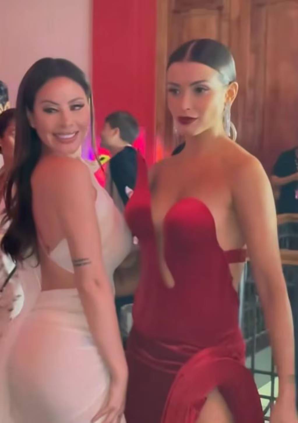 UPN357NS2JB5FLE3HMGOKQHEJA (1) - 