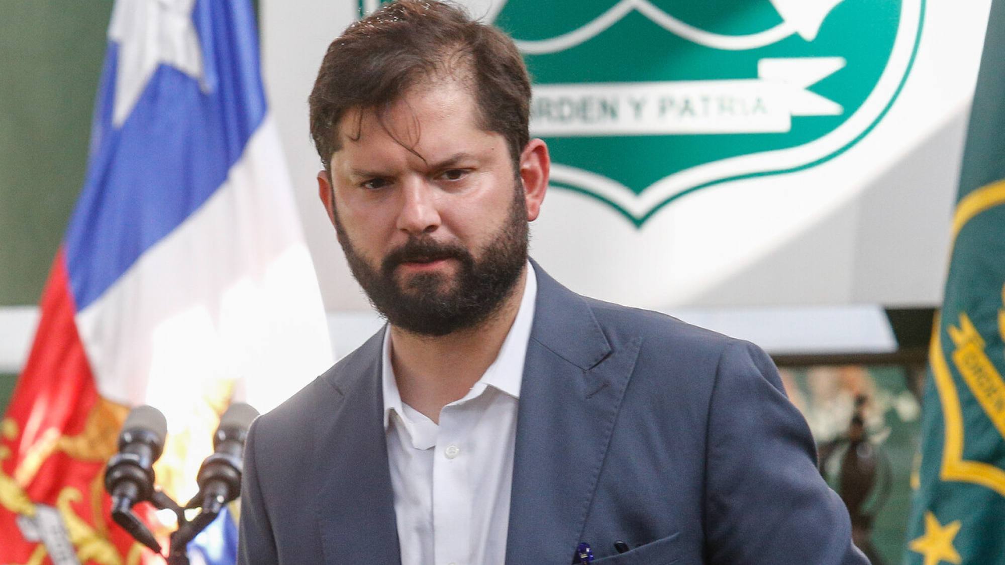 Gabriel Boric llegó a Punta Arenas para votar en el Plebiscito