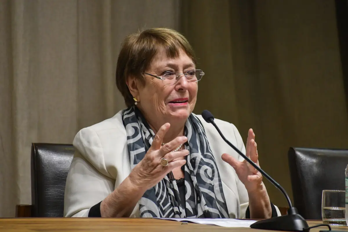 A_UNO_1531668, Agencia Uno