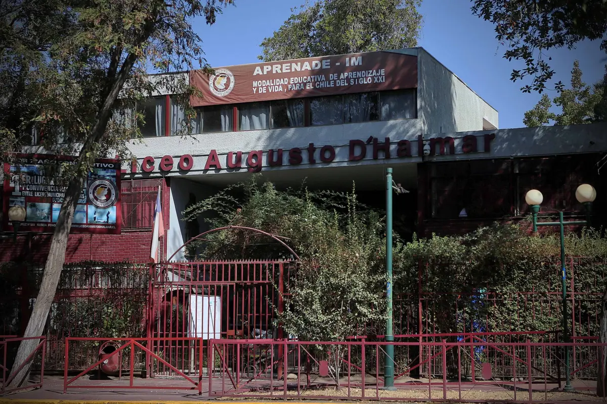 Liceo Augusto D'Halmar, 23 Marzo 2023Fachada del  Liceo Augusto D'Halmar de la comuna de ÑuñoaFoto: Andres Perez