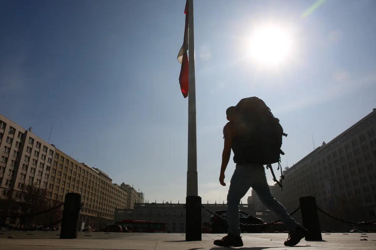Calor en Santiago, Agencia Uno