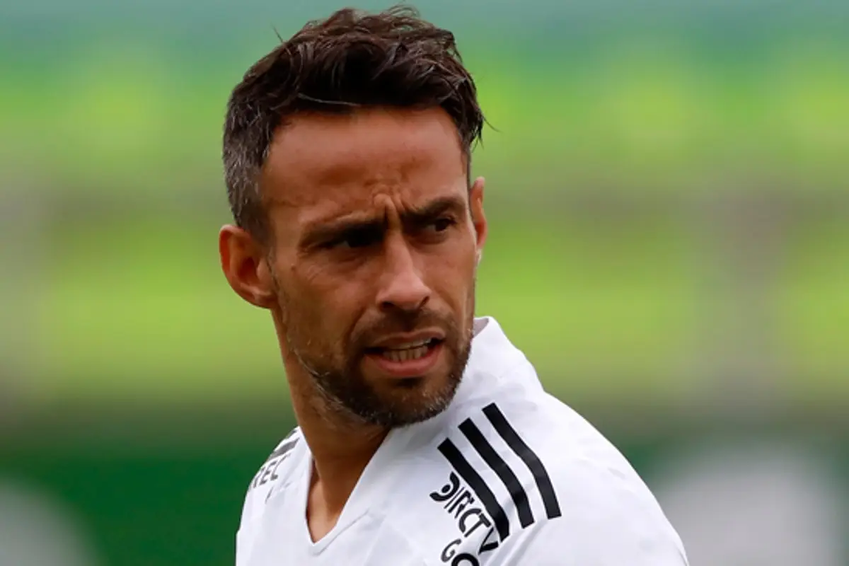 Jorge Valdivia, Agencia Uno