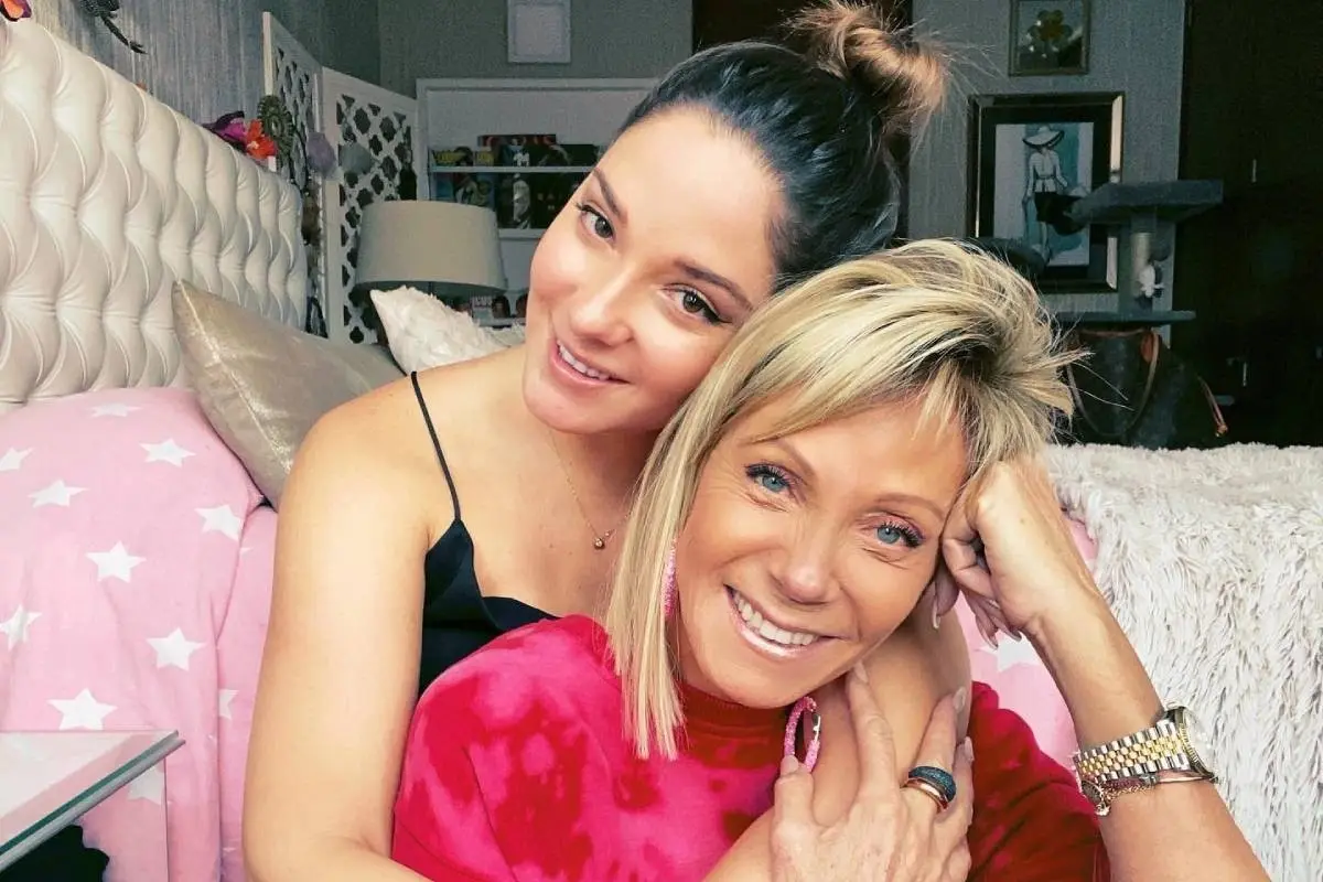 Raquel Argandoña y Kel Calderón, Redes Sociales