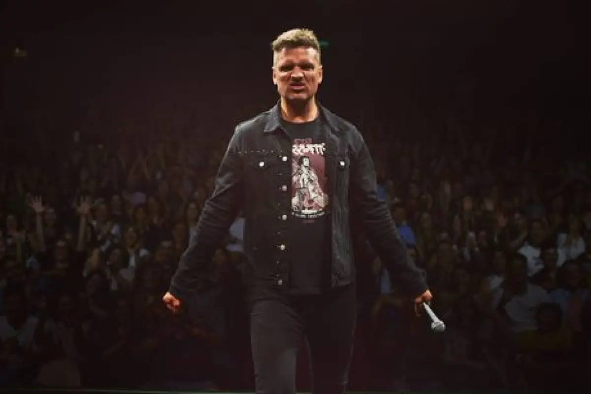 Ezequiel Campa, Redes Sociales