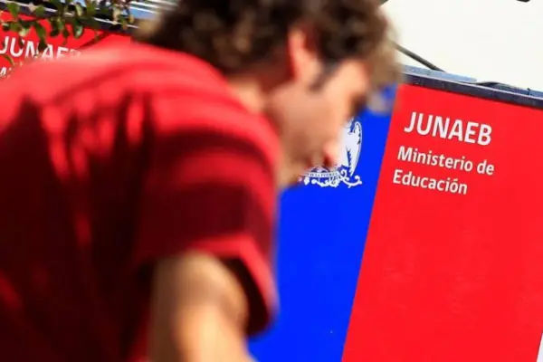 Junaeb ,redes sociales