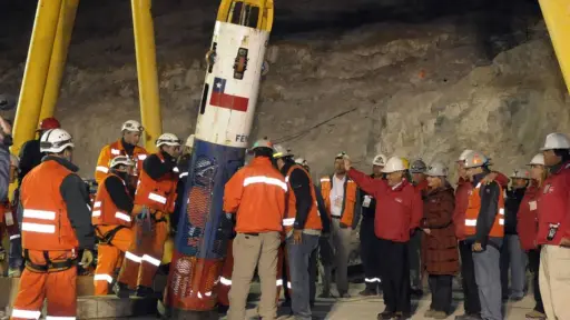 rescate de los 33 mineros desde la Mina San José