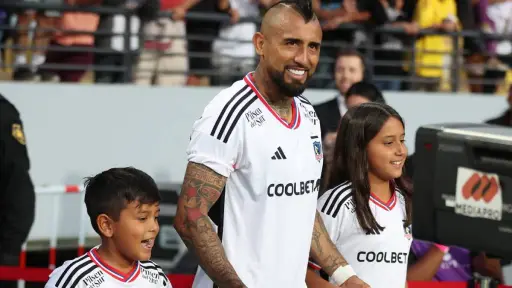 Arturo Vidal, Redes Sociales